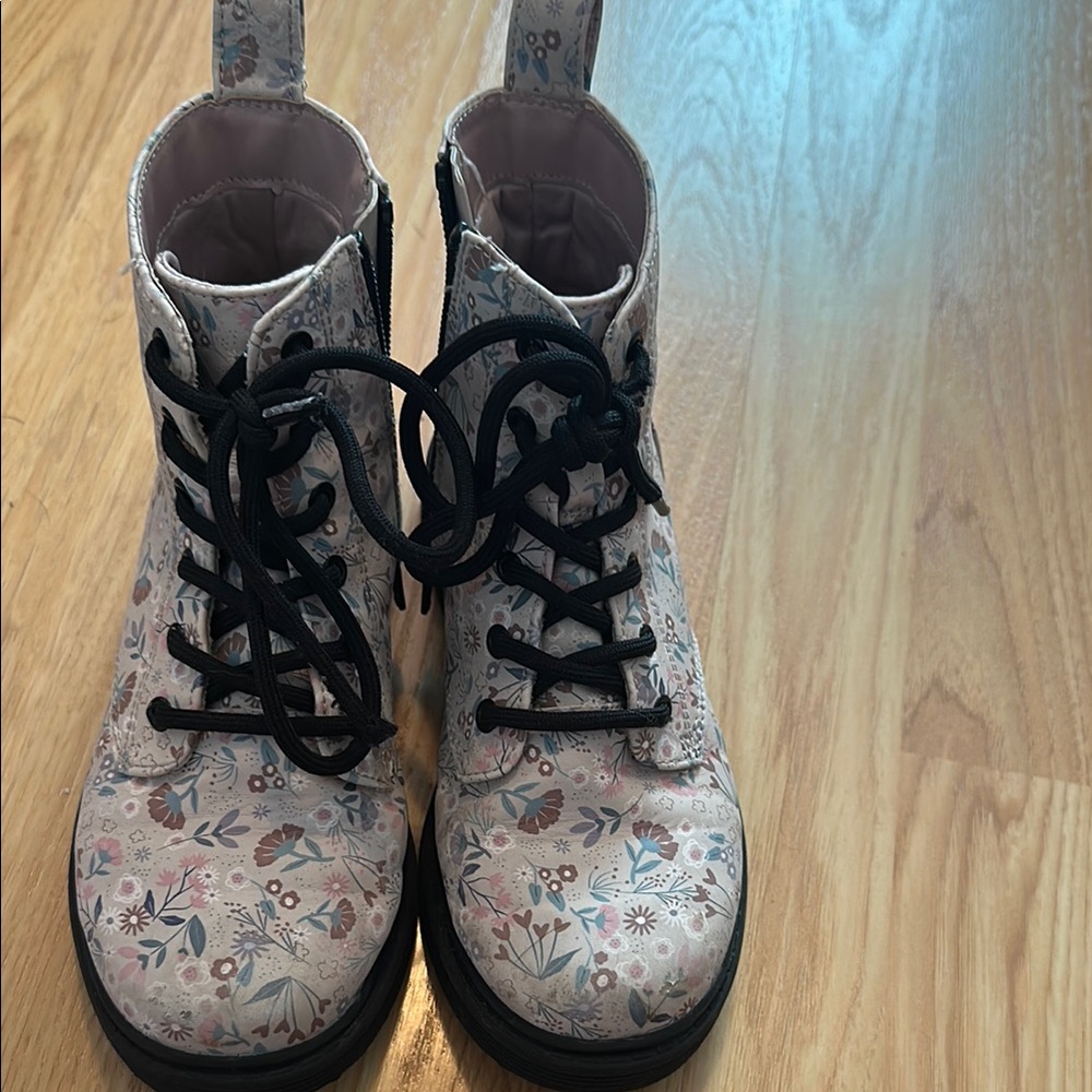 Floral Lace-Up Boots
